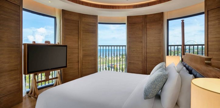 admiral-suite-with-ocean-front-seaview_04-2