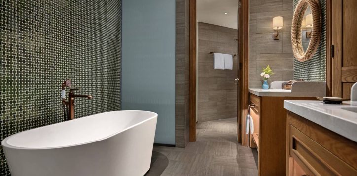 executve-family-room-with-seaview-and-bunkbed_03-2