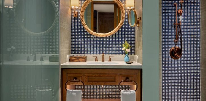classic-twin-room-4002_004-2