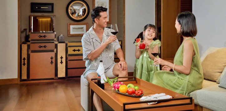 executive-room-with-model10795-2-2